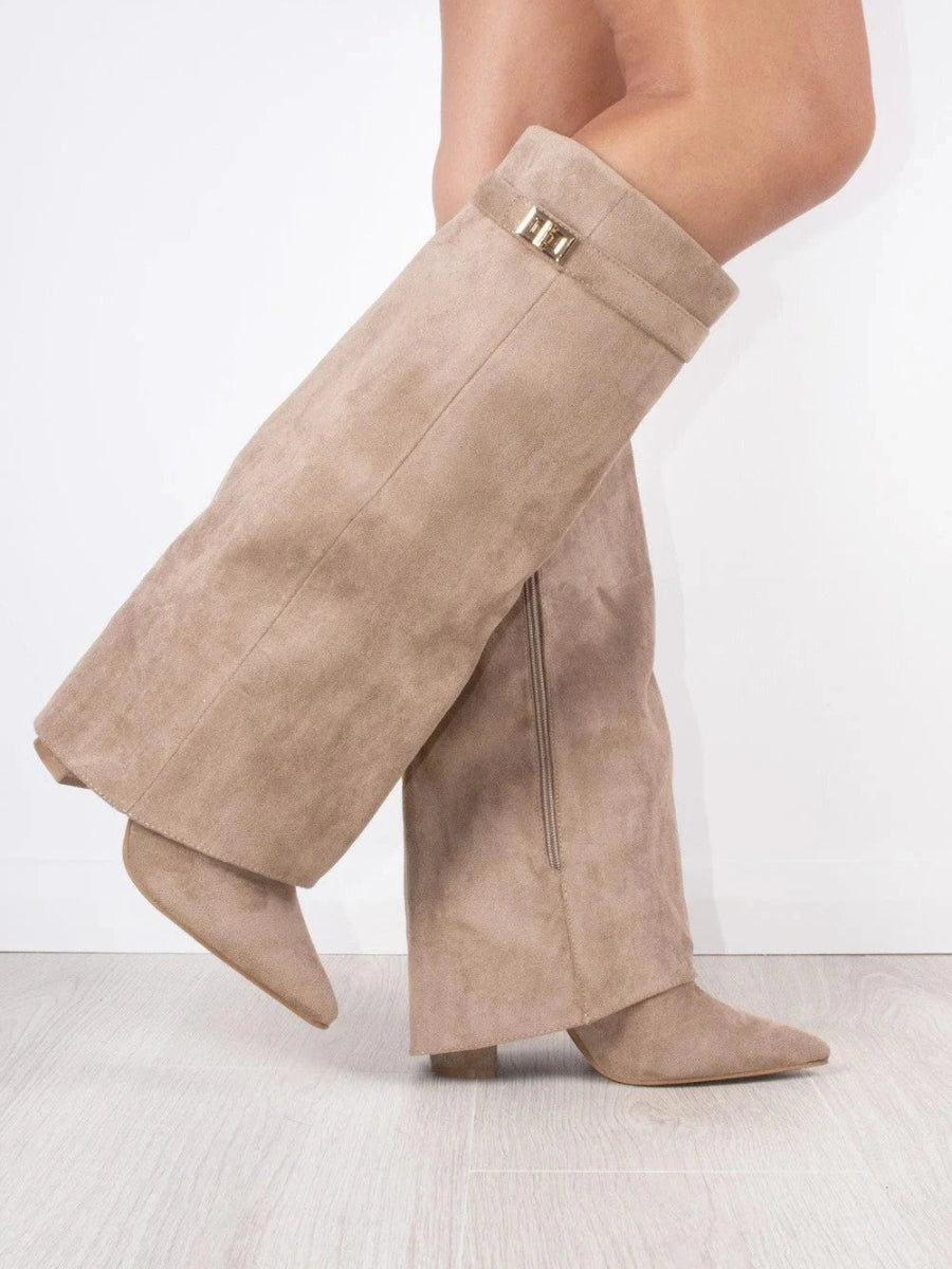 boots – 8