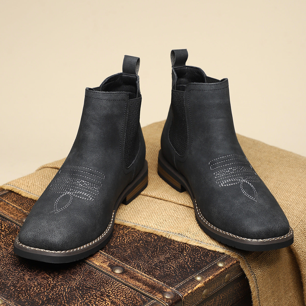 boots – 7