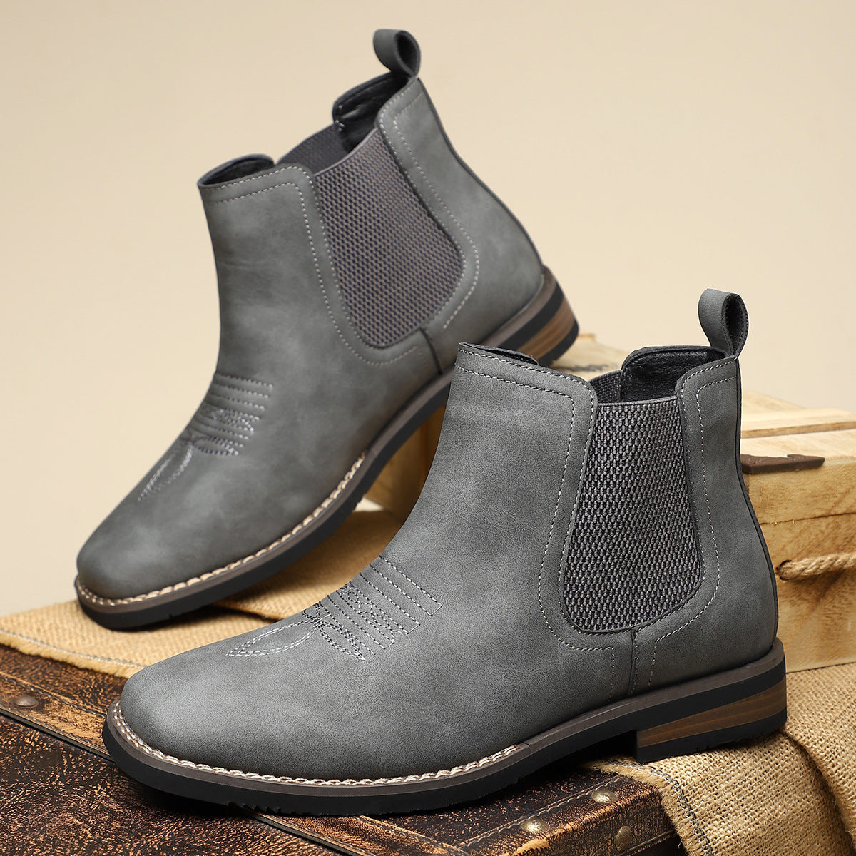 boots – 8