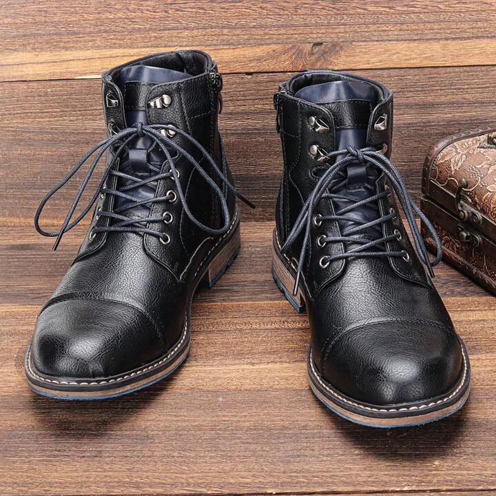 boots – 12