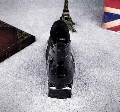 boots – 4