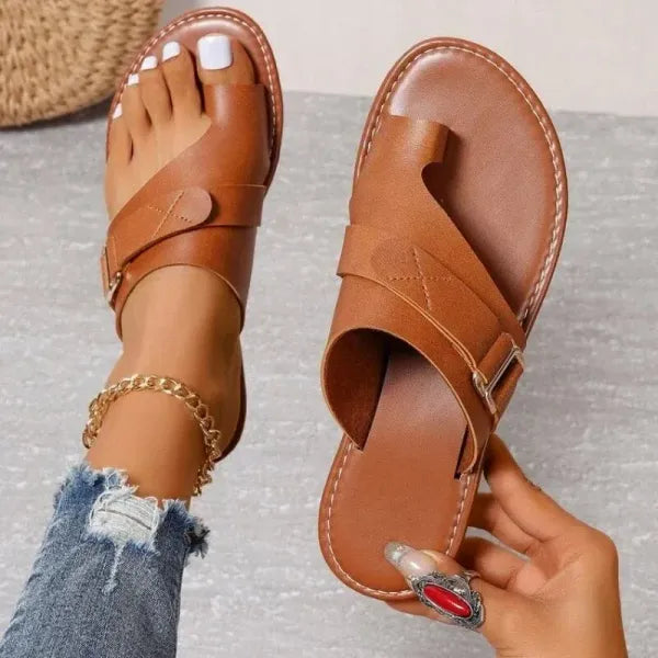 sandals – 3