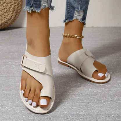 sandals – 5
