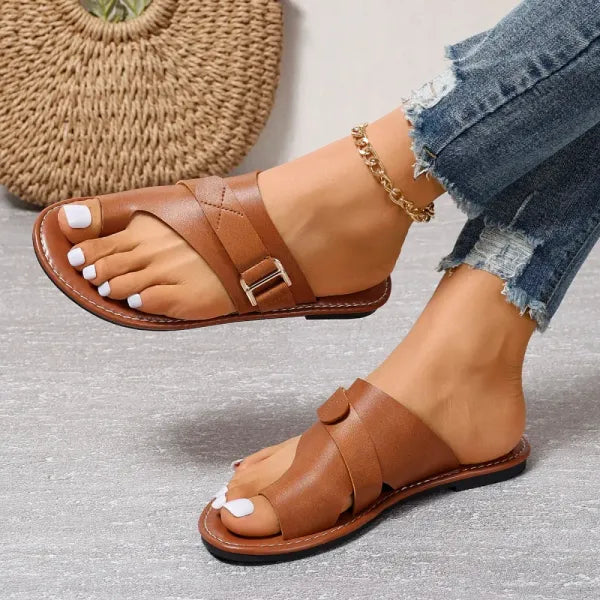 sandals – 6
