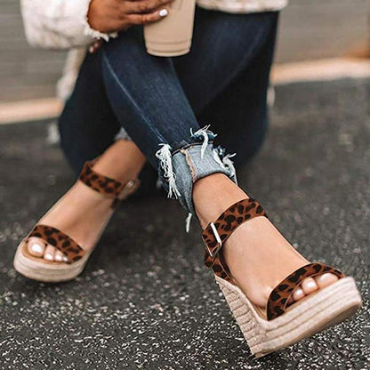 sandals – 3