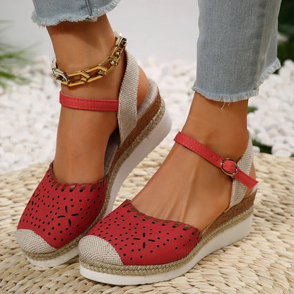 sandals – 5