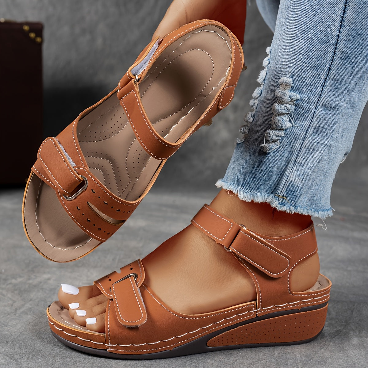 sandals – 4