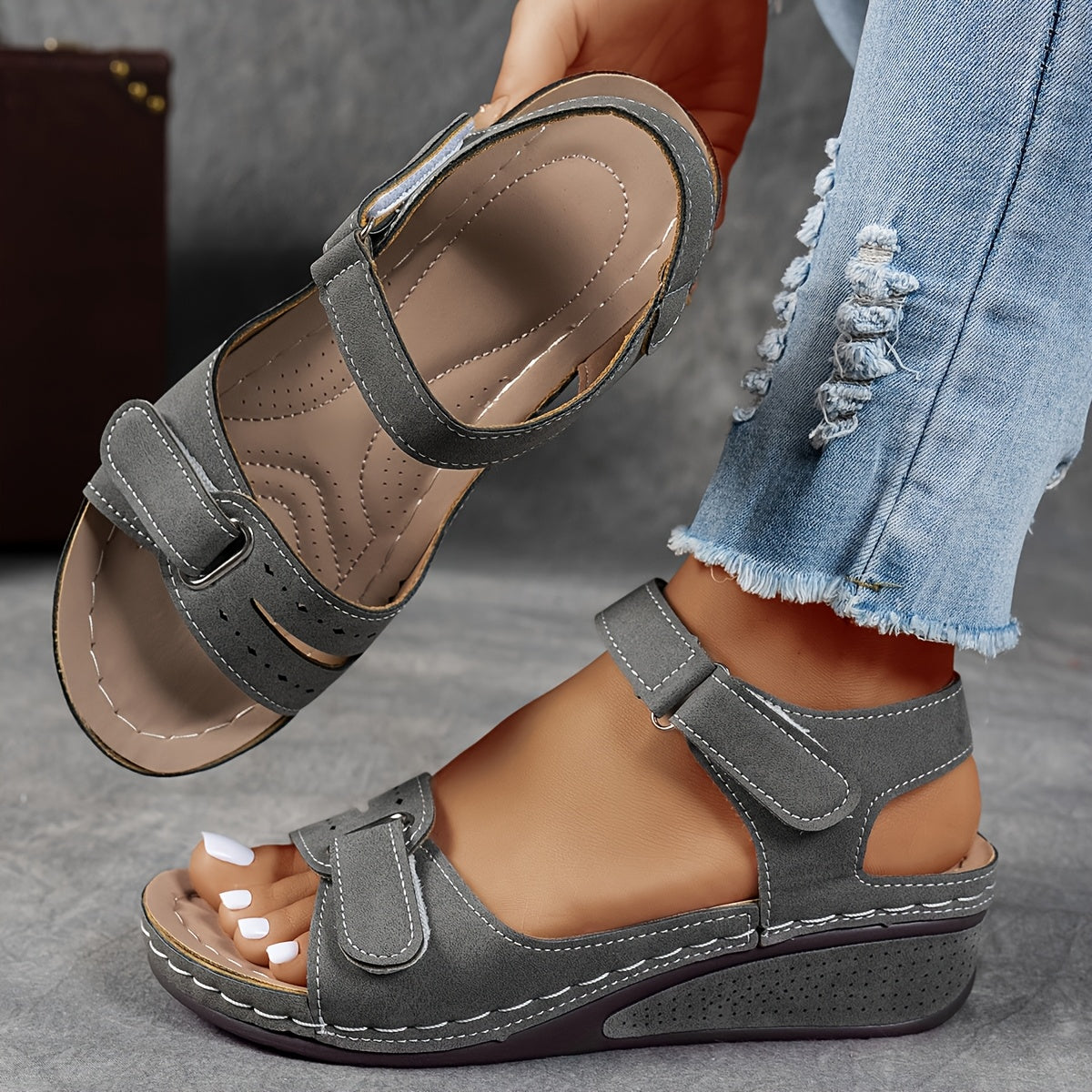 sandals – 5