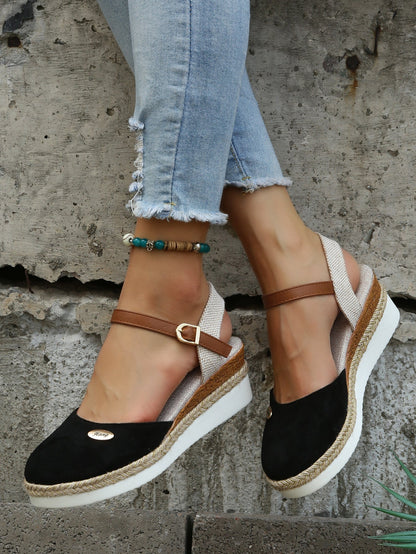 sandals – 5