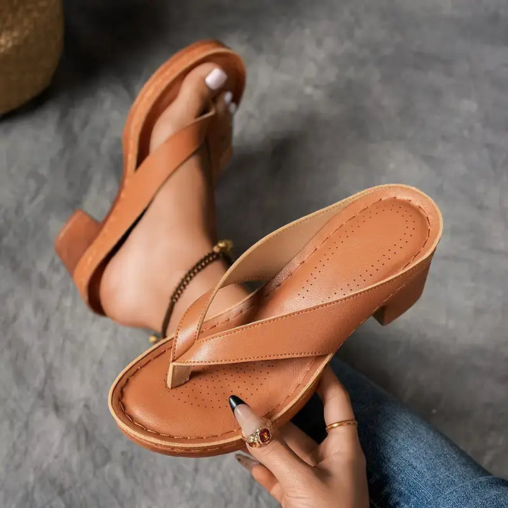sandals – 4