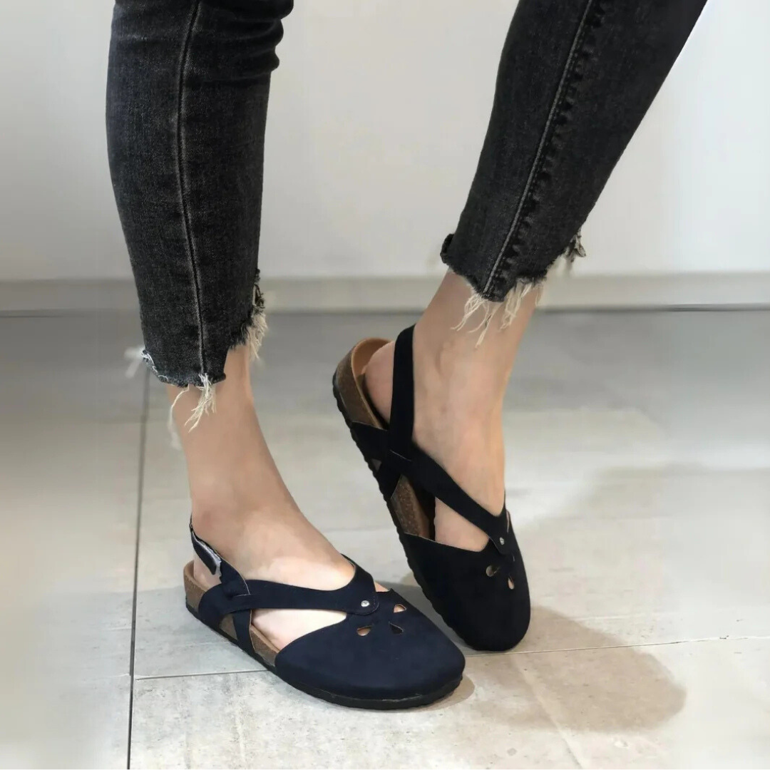 sandals – 4
