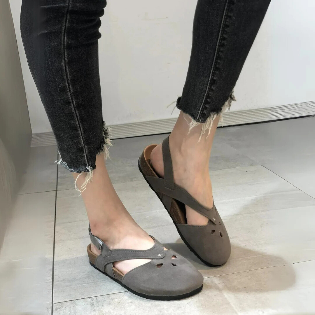 sandals – 6