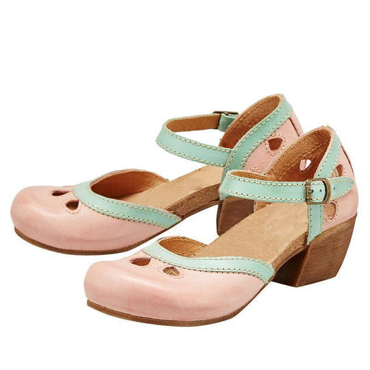 sandals – 4