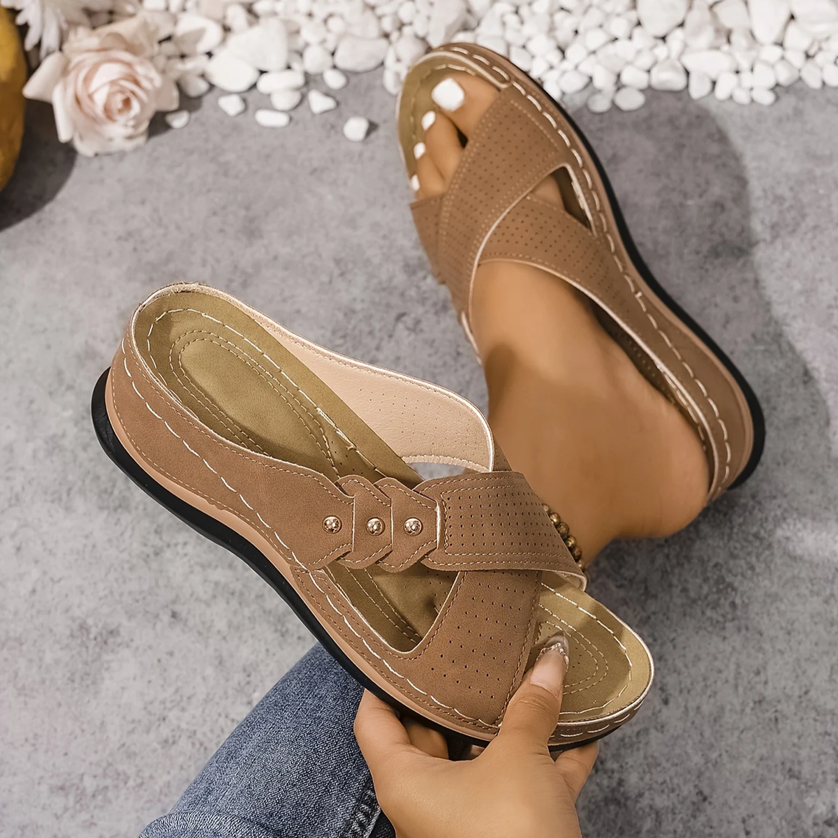 sandals – 16
