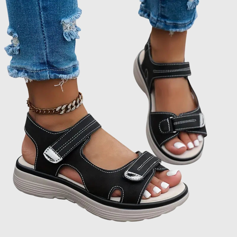 sandals – 4