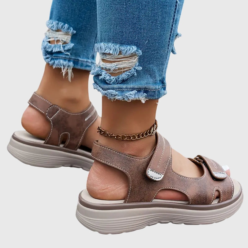 sandals – 6