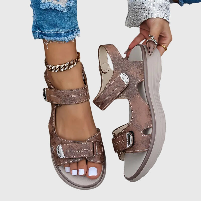 sandals – 7
