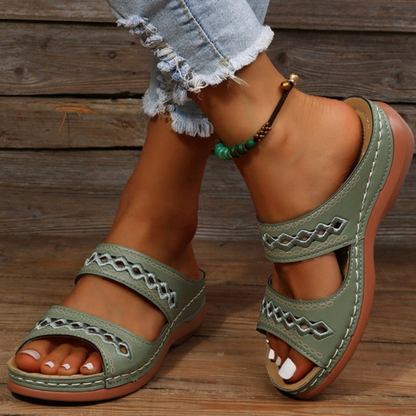 sandals – 6