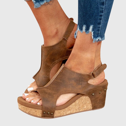 sandals – 10