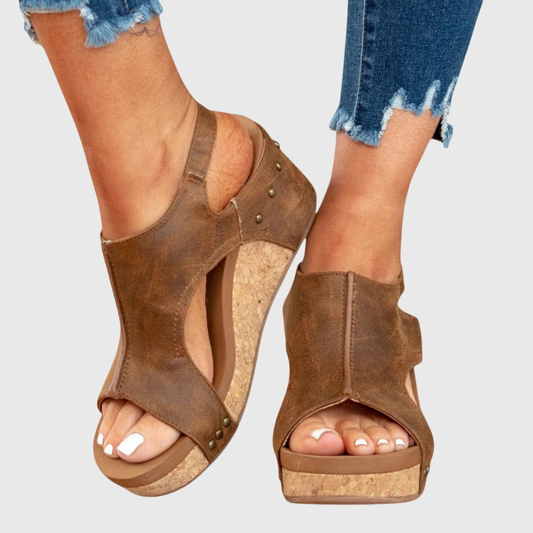 sandals – 9