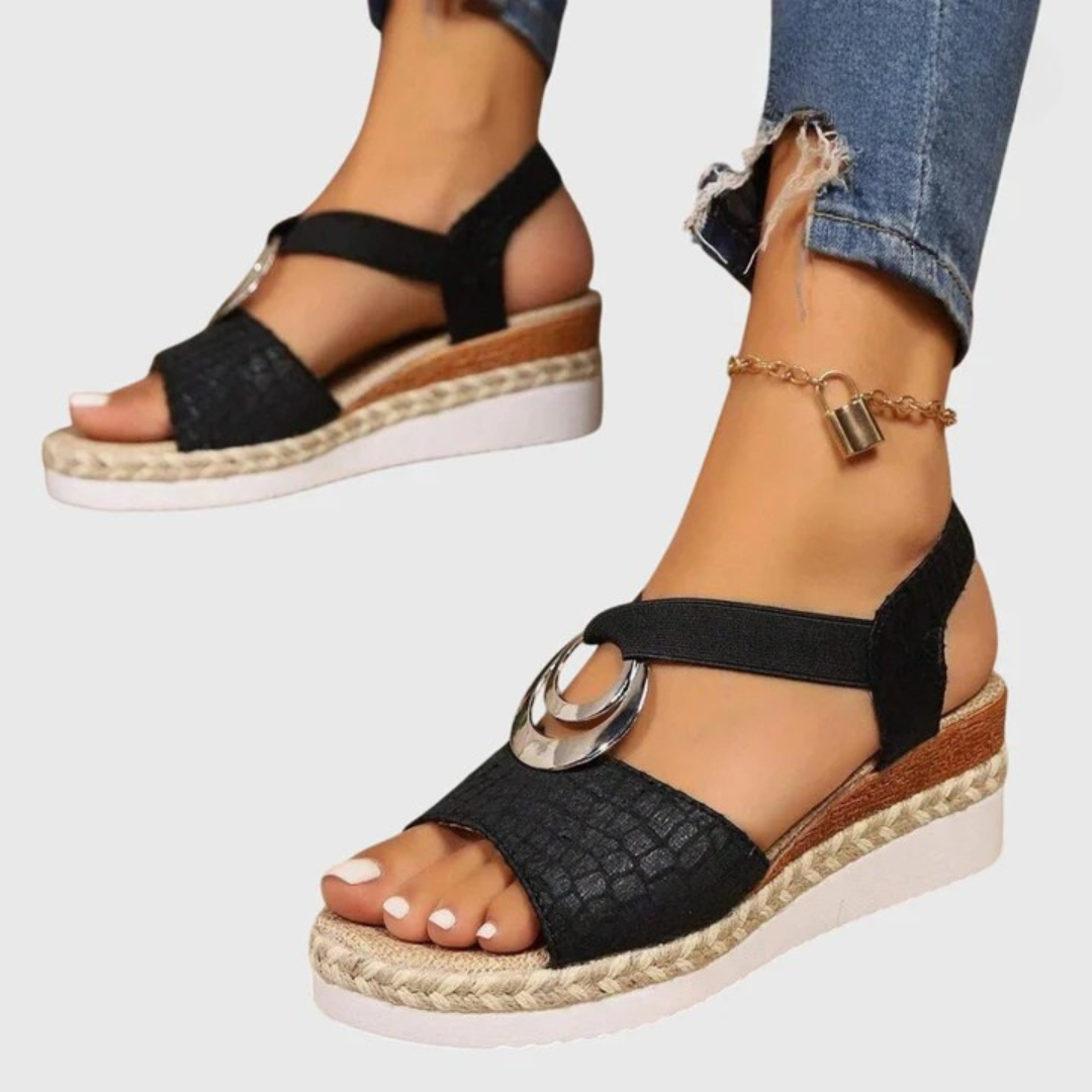 sandals – 11