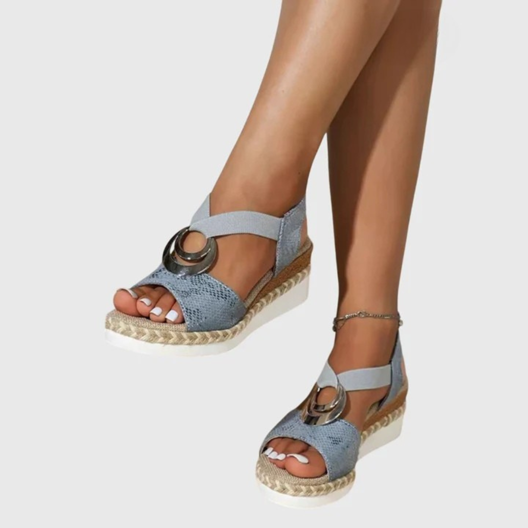 sandals – 6