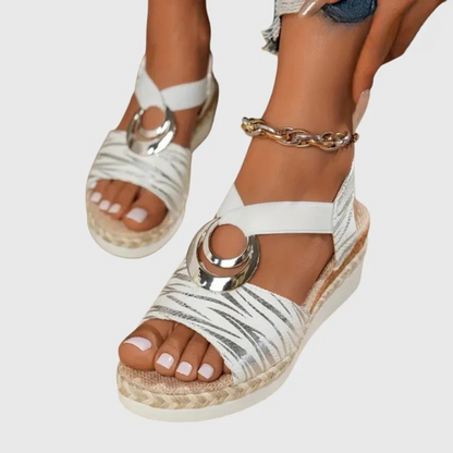 sandals – 7