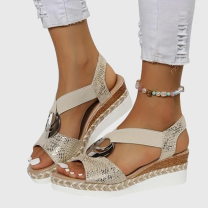 sandals – 9