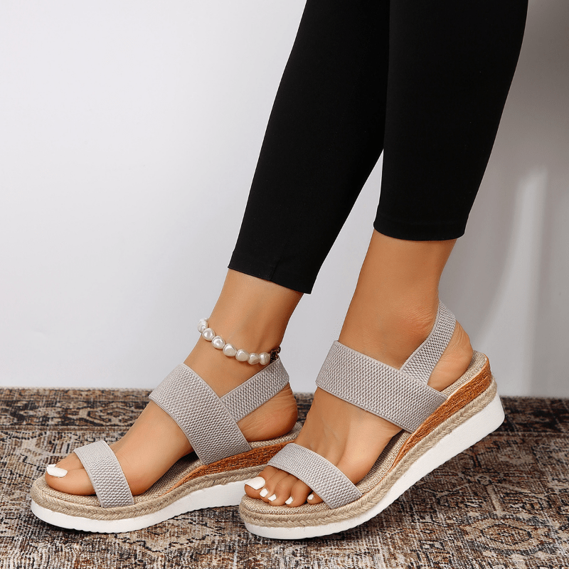 sandals – 11