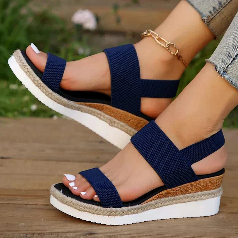 sandals – 8