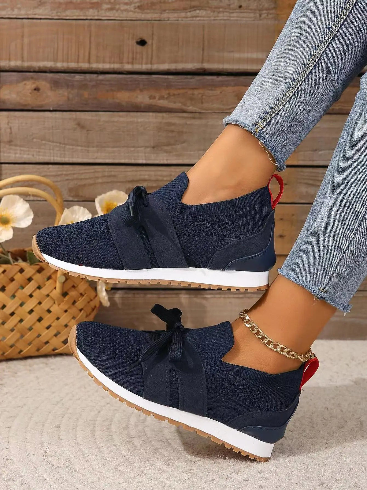sneakers – 10