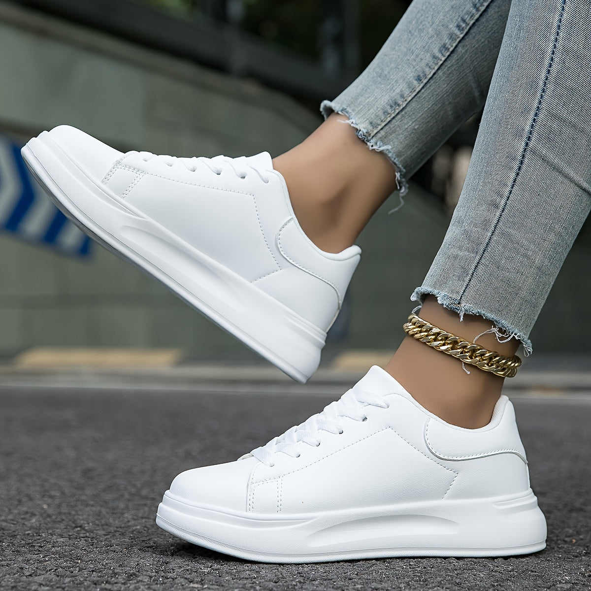 sneakers – 10