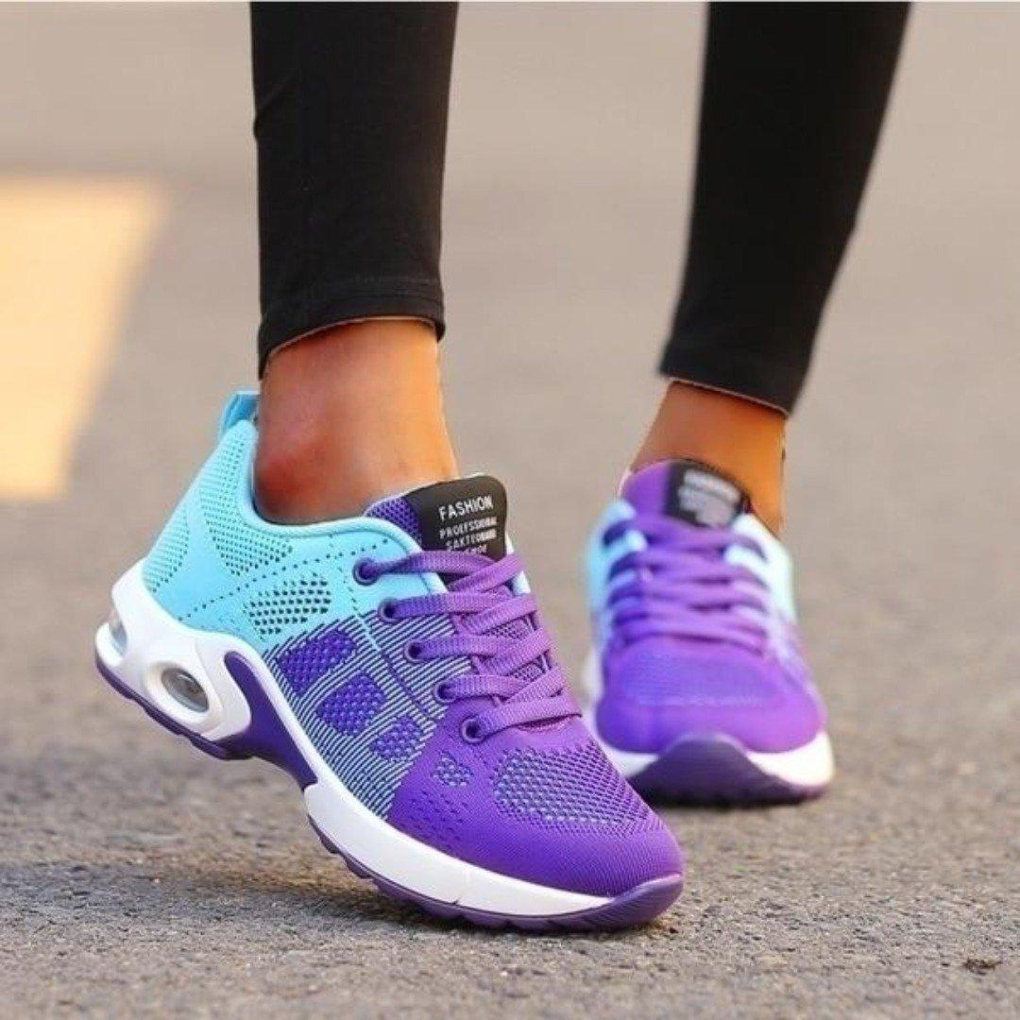 walking shoes – 8